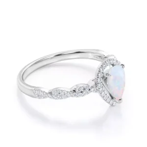 Antique Pear Shaped Opal Women Ring For Wedding / Engagement